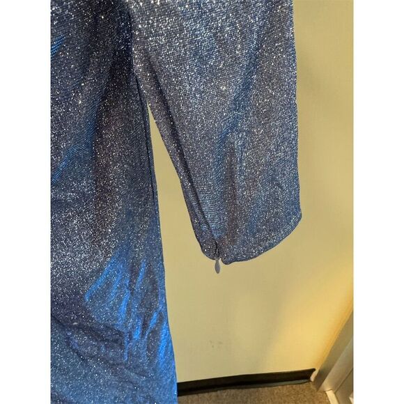 Mac Duggal NWT Metallic Twist Front Plunging Maxi Gown in Blue Shimmer Size 2 - Picture 6 of 7
